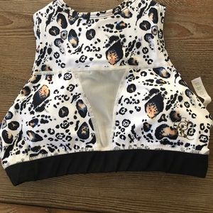 Chestee x femme royale